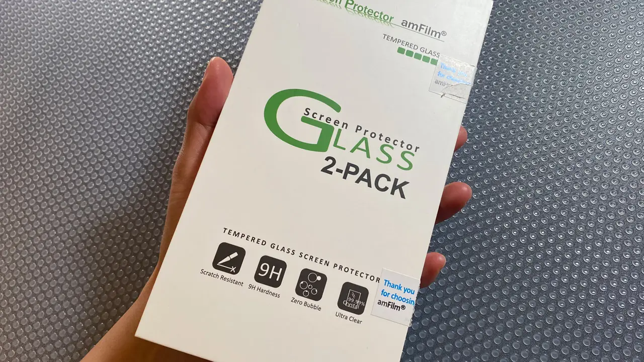 a close up of a nintendo switch screen protector case